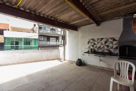 Casa para alugar com 180m², 2 quartos e 2 vagas Casa para alugar com 180m², 2 quartos e 2 vagasÁrea Gourmet