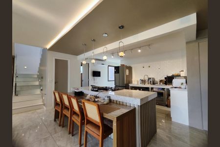 Apartamento à venda com 520m², 7 quartos e 3 vagas Apartamento à venda com 520m², 7 quartos e 3 vagasCozinha