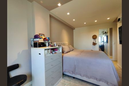 Apartamento à venda com 520m², 7 quartos e 3 vagas Apartamento à venda com 520m², 7 quartos e 3 vagasSuíte 2