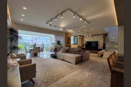 Apartamento à venda com 520m², 7 quartos e 3 vagas Apartamento à venda com 520m², 7 quartos e 3 vagasSala