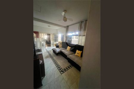 Casa à venda com 4 quartos, 180m² em Bortolândia, São Paulo