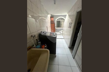 Casa à venda com 4 quartos, 180m² em Bortolândia, São Paulo