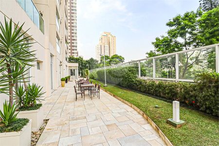 Apartamento à venda com 2 quartos, 73m² em Campo Belo, São Paulo