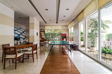 Apartamento à venda com 2 quartos, 73m² em Campo Belo, São Paulo