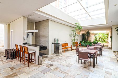 Apartamento à venda com 2 quartos, 73m² em Campo Belo, São Paulo