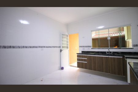 Casa à venda com 3 quartos, 106m² em Vila Santa Clara, São Paulo