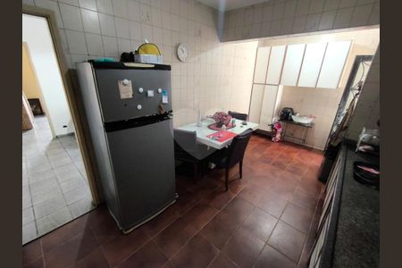 Casa à venda com 3 quartos, 82m² em Jardim Monte Alegre, Taboão da Serra