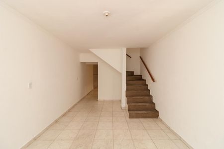 Casa à venda com 117m², 3 quartos e 2 vagas Casa à venda com 117m², 3 quartos e 2 vagasSala