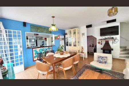 Casa à venda com 3 quartos, 171m² em Vila Gomes, São Paulo