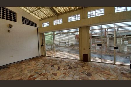 Casa à venda com 3 quartos, 171m² em Vila Gomes, São Paulo