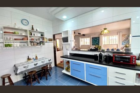 Casa à venda com 3 quartos, 171m² em Vila Gomes, São Paulo