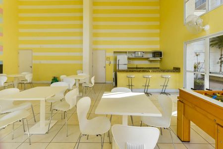 Apartamento para alugar com 50m², 2 quartos e 1 vagaÁrea comum - Salão de festas