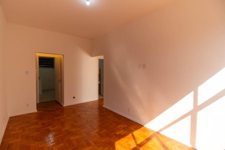 Apartamento para alugar com 63m², 2 quartos e sem vaga