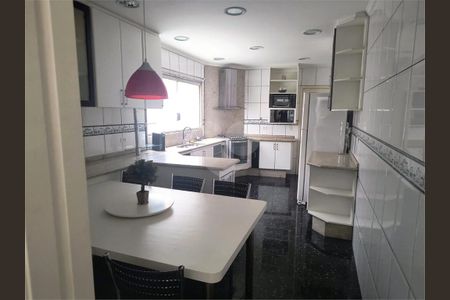 Casa à venda com 3 quartos, 150m² em Vila Palmeiras, São Paulo