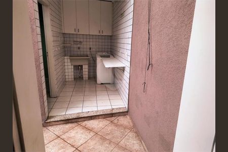 Casa à venda com 3 quartos, 150m² em Vila Palmeiras, São Paulo