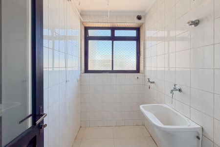 Apartamento para alugar com 67m², 3 quartos e 1 vagaÁrea de Serviço