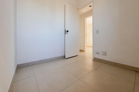Apartamento para alugar com 67m², 3 quartos e 1 vagaQuarto 2