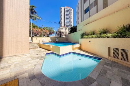 Apartamento para alugar com 67m², 3 quartos e 1 vagaPiscina