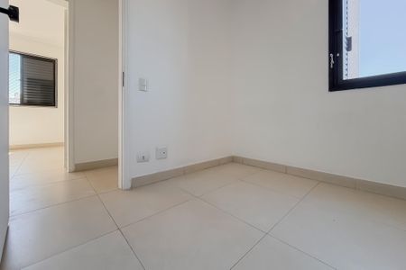 Apartamento para alugar com 67m², 3 quartos e 1 vagaQuarto 2