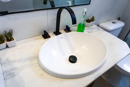 Apartamento para alugar com 60m², 2 quartos e 1 vaga Apartamento para alugar com 60m², 2 quartos e 1 vagaBanheiro