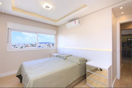 Apartamento à venda com 2 quartos, 62m² em Navegantes, Porto Alegre