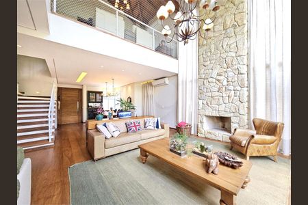 Casa à venda com 4 quartos, 421m² em Jardim Santo Amaro, São Paulo