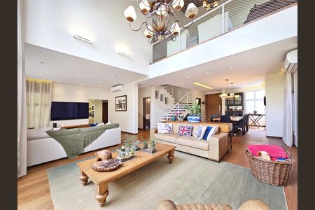 Casa à venda com 4 quartos, 421m² em Jardim Santo Amaro, São Paulo