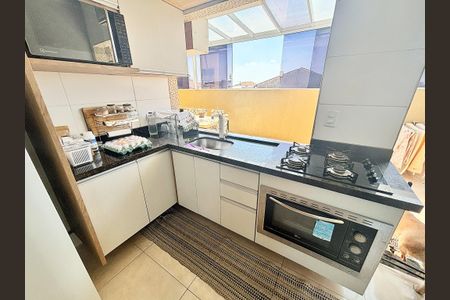 Apartamento para alugar com 74m², 2 quartos e 1 vaga Apartamento para alugar com 74m², 2 quartos e 1 vagaCozinha