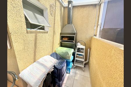Apartamento para alugar com 74m², 2 quartos e 1 vaga Apartamento para alugar com 74m², 2 quartos e 1 vagaChurrasqueira
