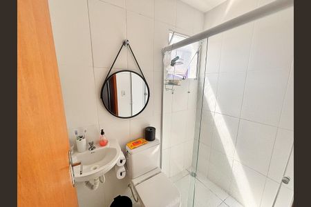 Apartamento para alugar com 74m², 2 quartos e 1 vaga Apartamento para alugar com 74m², 2 quartos e 1 vagaBanheiro