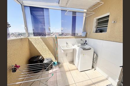 Apartamento para alugar com 74m², 2 quartos e 1 vaga Apartamento para alugar com 74m², 2 quartos e 1 vagaLavanderia
