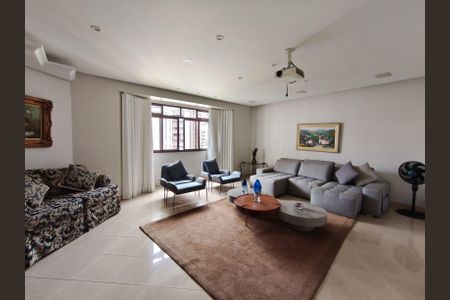 Apartamento à venda com 202m², 4 quartos e 3 vagas Apartamento à venda com 202m², 4 quartos e 3 vagasSala