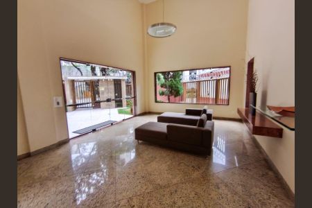 Apartamento à venda com 202m², 4 quartos e 3 vagas Apartamento à venda com 202m², 4 quartos e 3 vagasHall de entrada