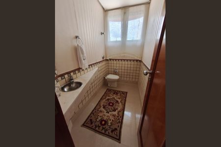 Apartamento à venda com 202m², 4 quartos e 3 vagas Apartamento à venda com 202m², 4 quartos e 3 vagasLavabo