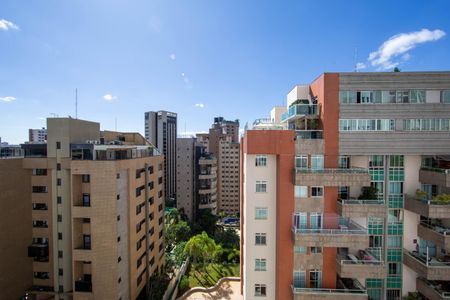 VISTA de apartamento à venda com 4 quartos, 198m² em Belvedere, Belo Horizonte