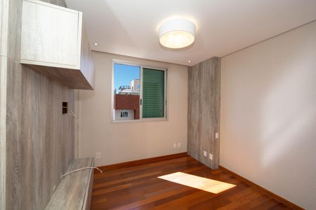 Apartamento à venda com 198m², 4 quartos e 3 vagasQUARTO2