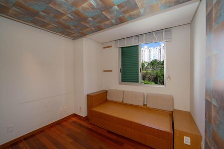 Apartamento à venda com 198m², 4 quartos e 3 vagasQUARTO1