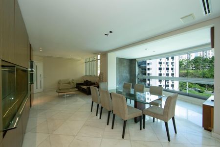 SALA de apartamento à venda com 4 quartos, 198m² em Belvedere, Belo Horizonte