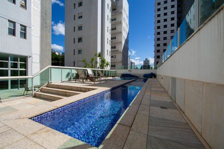 Apartamento à venda com 198m², 4 quartos e 3 vagasPISCINA
