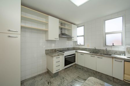 Apartamento à venda com 198m², 4 quartos e 3 vagasCOZINHA