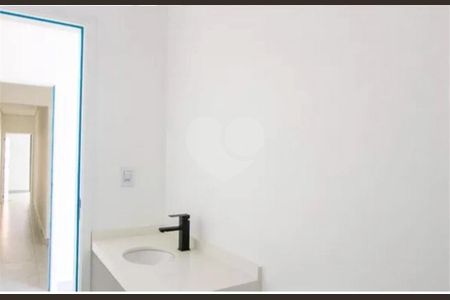 Casa à venda com 230m², 3 quartos e 4 vagas