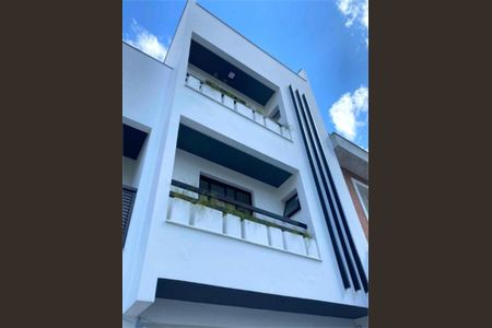 Casa à venda com 230m², 3 quartos e 4 vagas