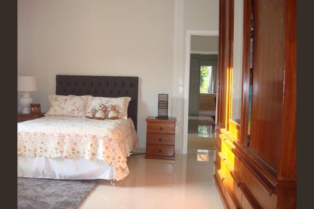 Casa de condomínio à venda com 390m², 4 quartos e 3 vagasFoto 35