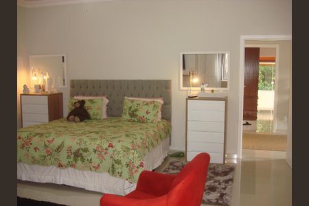 Casa de condomínio à venda com 390m², 4 quartos e 3 vagasFoto 31