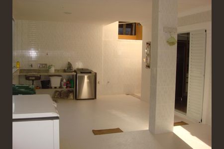 Casa de condomínio à venda com 390m², 4 quartos e 3 vagasFoto 33