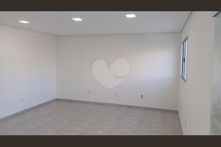 Casa à venda com 141m², 3 quartos e 2 vagas