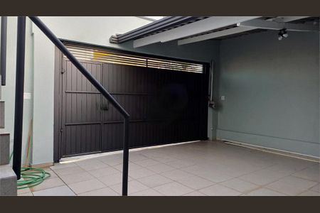 Casa à venda com 141m², 3 quartos e 2 vagas