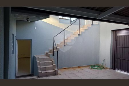 Casa à venda com 141m², 3 quartos e 2 vagas