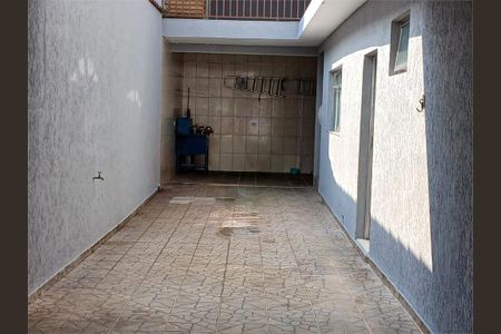 Casa à venda com 100m², 4 quartos e 2 vagas