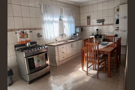 Casa à venda com 100m², 4 quartos e 2 vagas